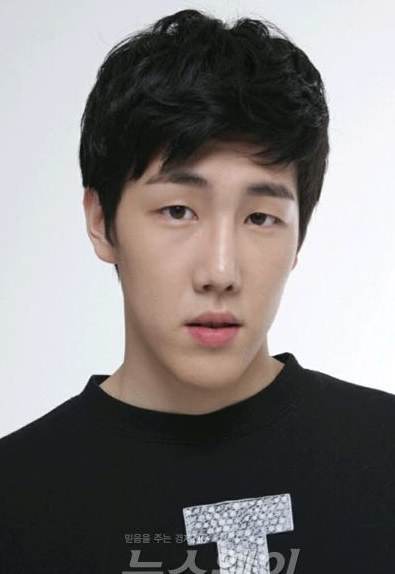 朴亚成 Ah-sung Park