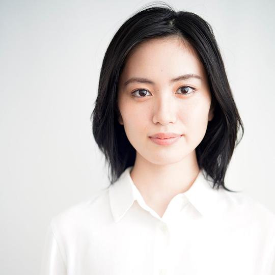 新实芹菜 Serina Niimi