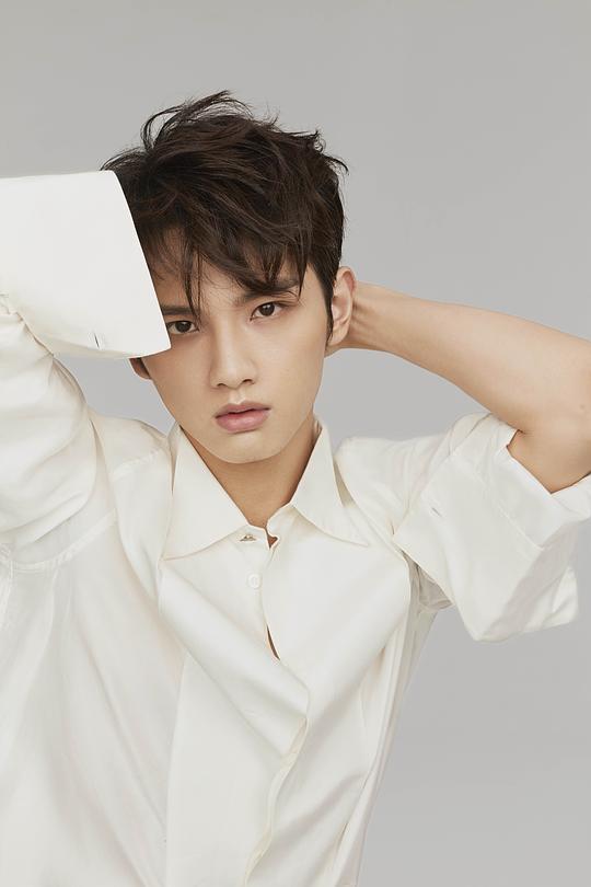 叶盛佳 Shengjia Ye