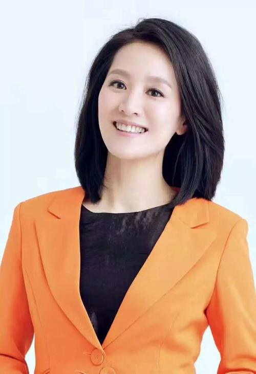 何婕 Jie He