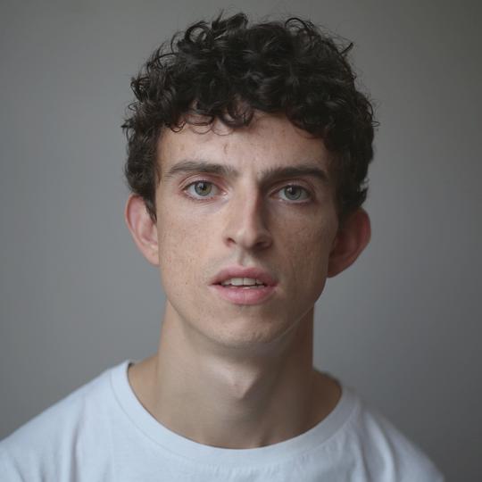 多米尼克·霍尔姆斯 Dominic Holmes