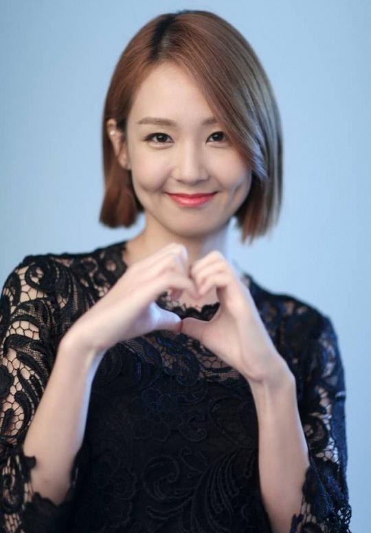 吴静妍 Jung-yeon Oh