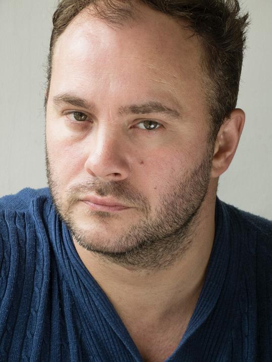 斯沃里·拉格纳内 Swaylee Loughnane