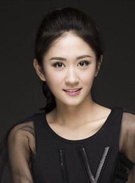 杨柳 Liu Yang