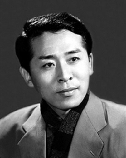 苑小君 Xiaojun Yuan