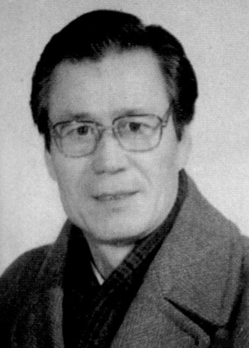 黄延恩 Yan'en Huang