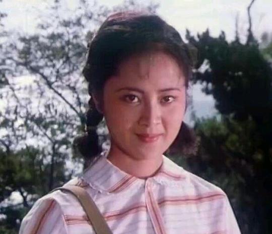 康瑾瑜 Jinyu Kang