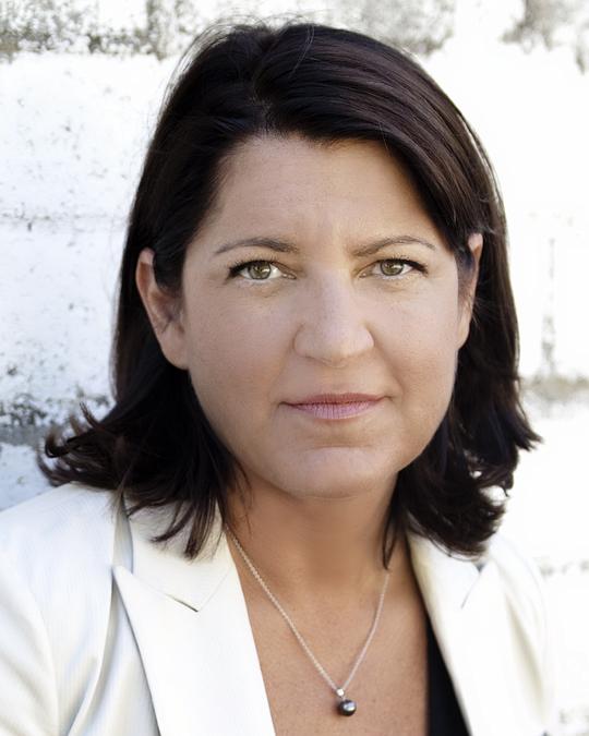 克里斯汀·摩尔 Christine Moore