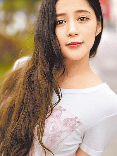 李心艾 Hsin-Ai Lee