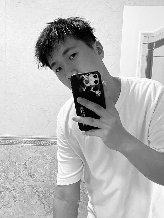 吕孟佳 Mengjia Lü