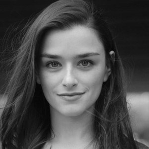 露西尔·夏普 Lucille Sharp