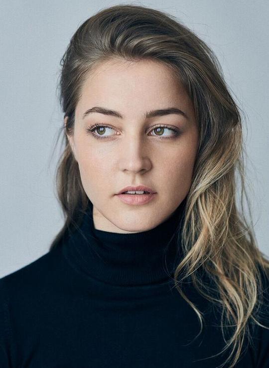 瑞塔·维泽尔 Rita Vizer