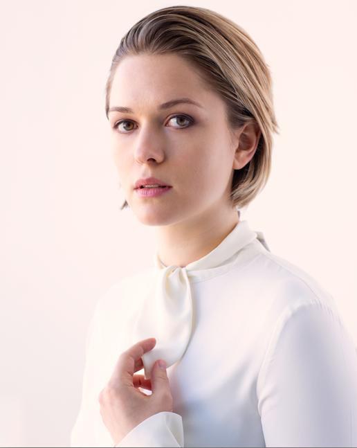 艾米莉维尔妮可尔 Emily Vere Nicoll