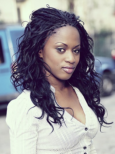 麦穆娜·杜库雷 Maïmouna Doucouré