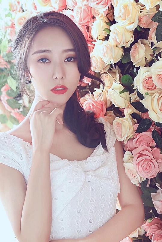 刘凌薇 LiuLingWei