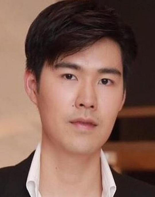 克瑞斯.谭纳凯瑞提.肖恩威尼希 Kris Thanakrit Saengvanich