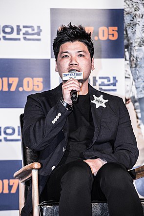 金炯柱 Hyeong-ju Kim