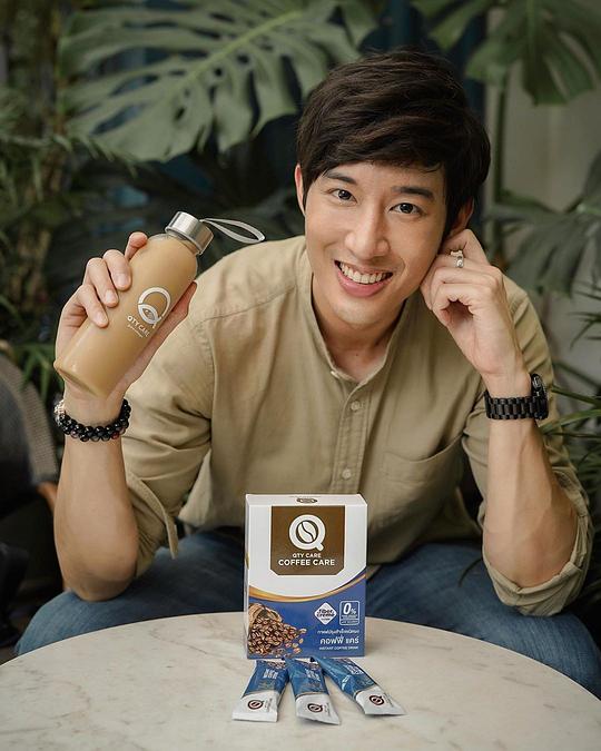 坦塔查·塔里宾 Tantachj Tharinpirom