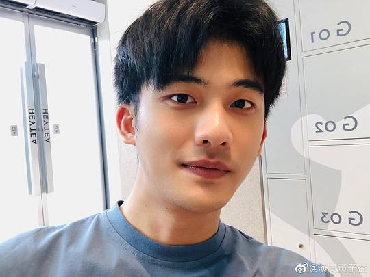黄怀霆 Huaiting Huang