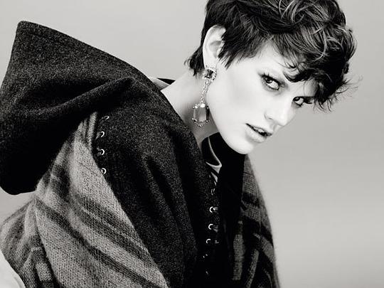 萨斯奇雅·德·布劳 Saskia de Brauw