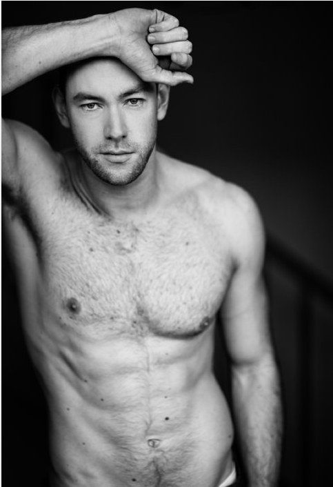 李·琼斯 Lee Jones