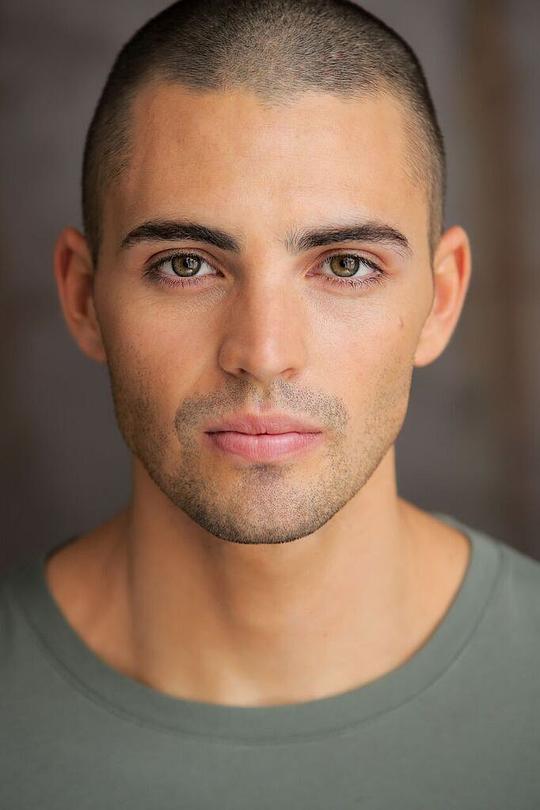 本杰明·莱维·阿基拉 Benjamin Levy Aguilar