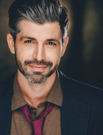 凯万·伊斯迈利 Kayvon Esmaili