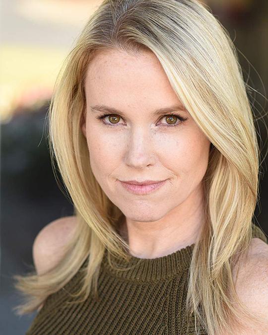 凯莉·科林斯·林茨 Kelly Collins Lintz