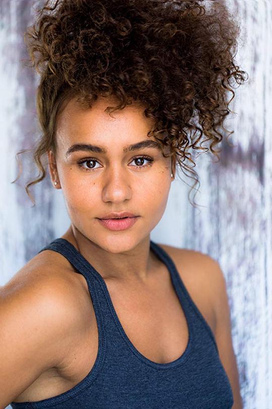 布莱恩娜·麦克莱恩 Briana McLean