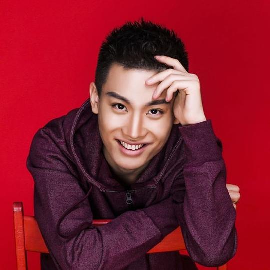 姚亿垚 Yiyao Yao