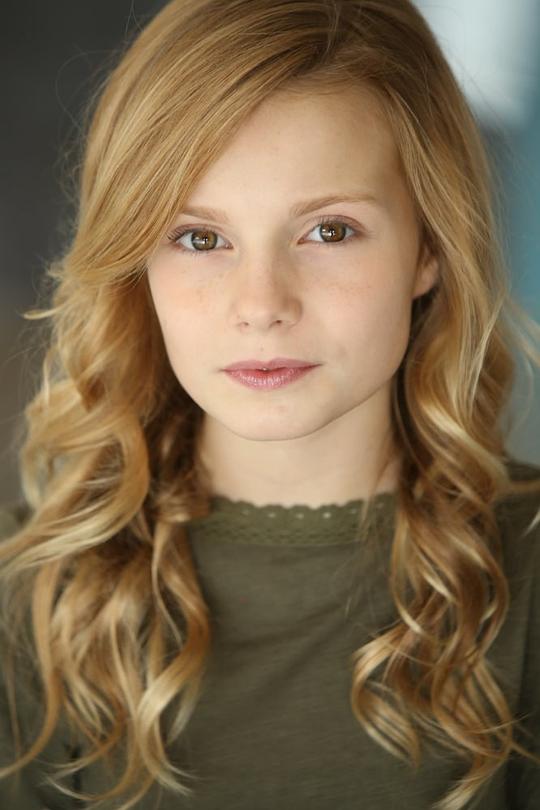 Gracie Grenier Gracie Grenier