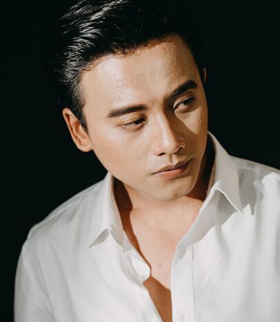 梅才奋 Mai Tài Phến