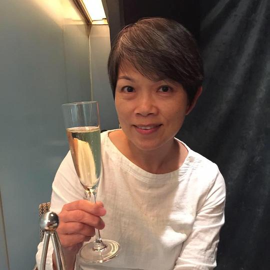 何嘉丽 Susanne Ho