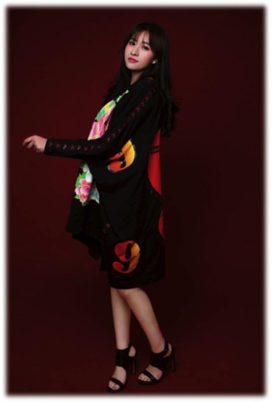黄莞乔 Vivian Huang