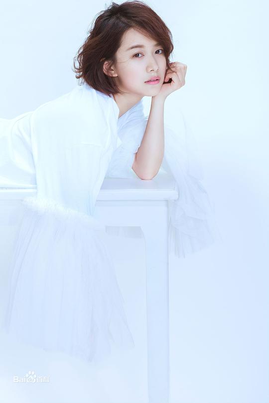 邓燕歌 Yange Deng