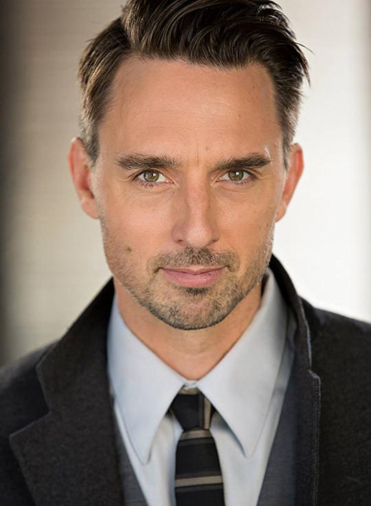 克里斯托弗·索伦·凯利 Christopher Soren Kelly