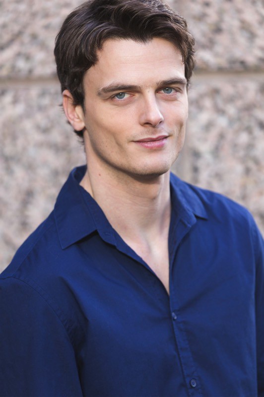 托马斯·尼科尔森 Thomas Nicholson