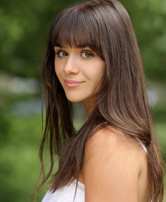 伊莎贝拉·帕帕斯 Isabella Pappas