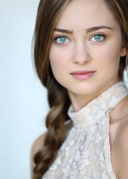 凯蒂·贝克 Katie Baker