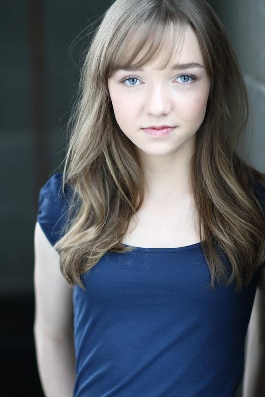 茱莉亚·莎拉·斯通 Julia Sarah Stone