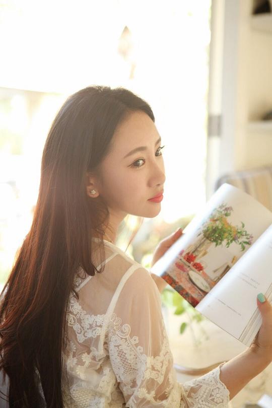 周馨 Xin Zhou
