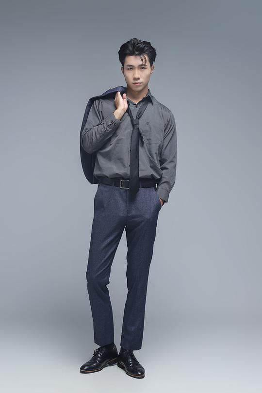刘啸雨 Xiaoyu Liu