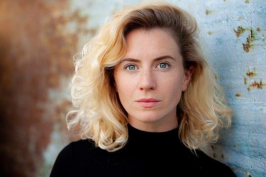 凯特琳·托尔布恩 Caitlin Thorburn