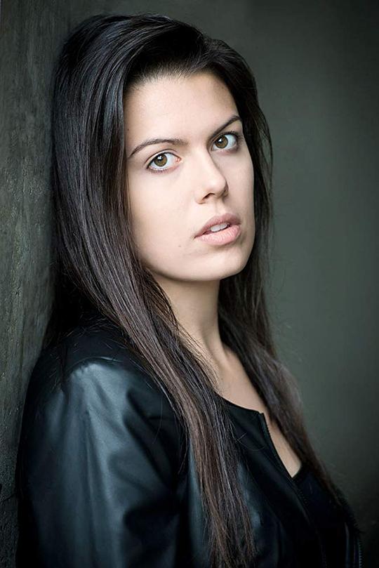 卡莉·托马斯 Carly Thomas