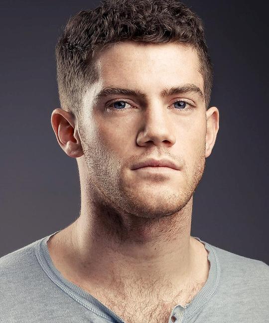 阿利斯泰尔·布拉默 Alistair Brammer