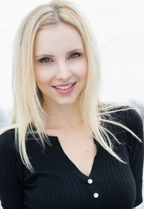 卡蒂亚·巴卡特 Katya Bakat