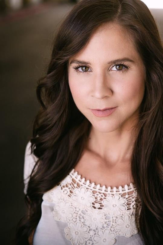 雅姿·坎利 Yaz Canli