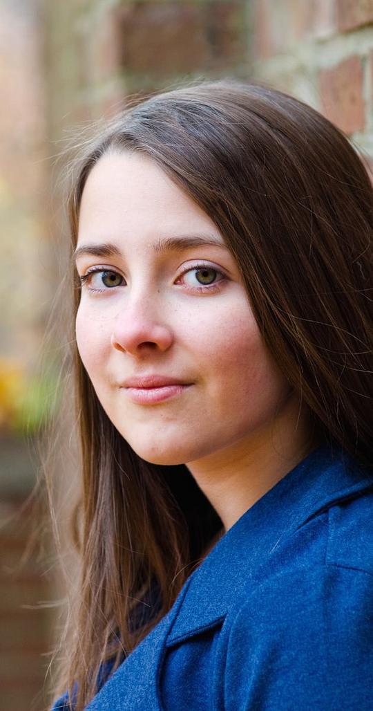 加布里埃尔·珀帕 Gabrielle Popa