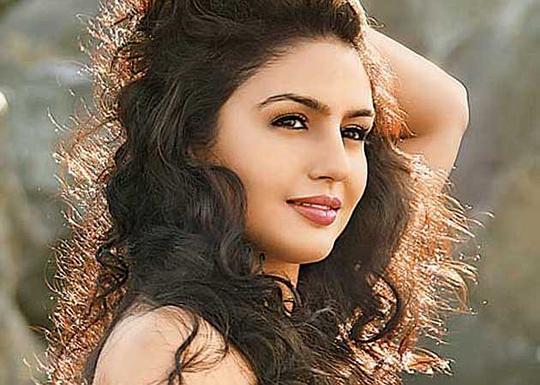 胡玛·库雷希 Huma Qureshi