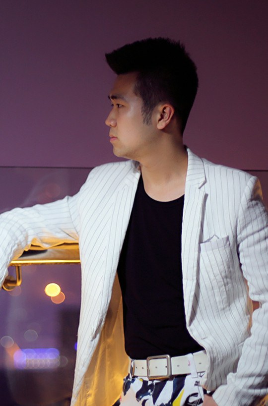 王心天 Xintian Wang